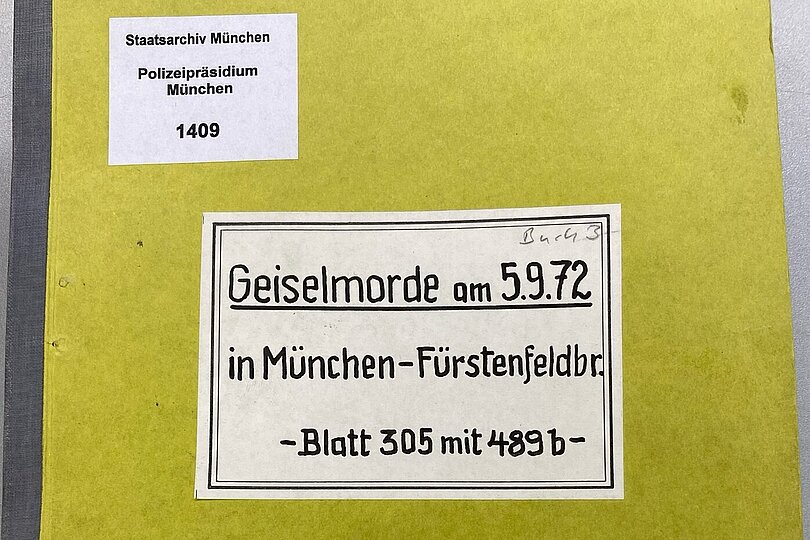 Relevante Quellen sind in vielen Archiven und Behördern verstreut. 